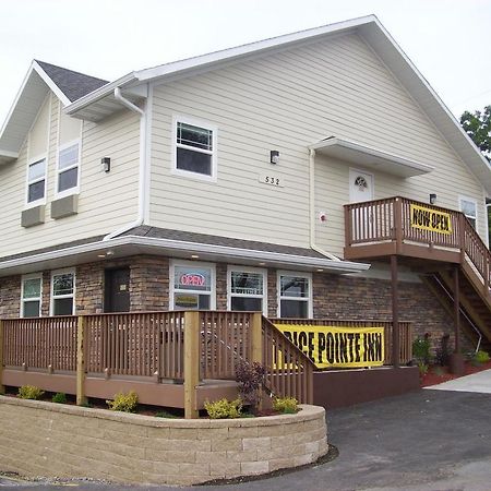 Price Pointe Inn Waukesha Exterior foto