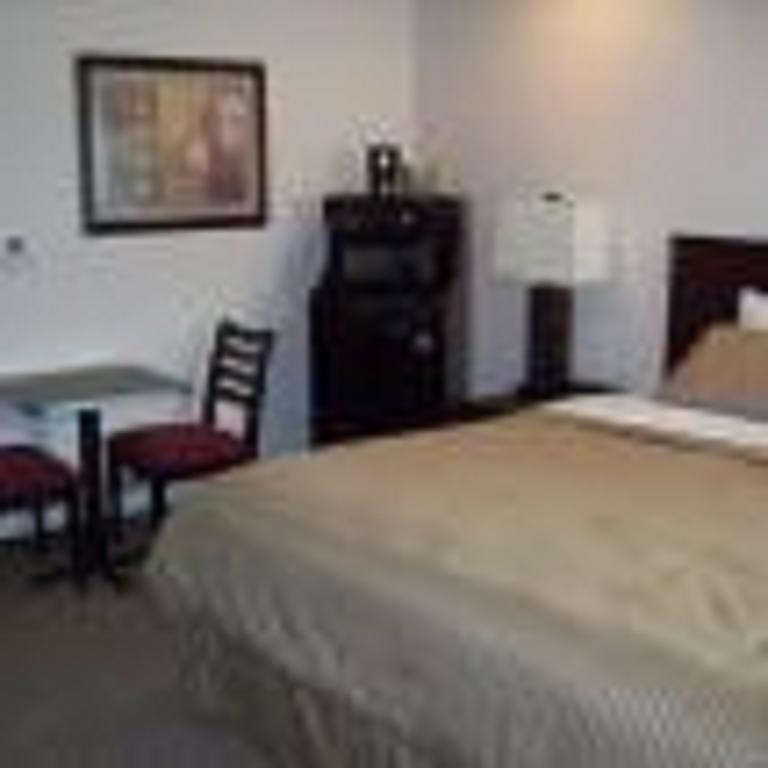 Price Pointe Inn Waukesha Exterior foto