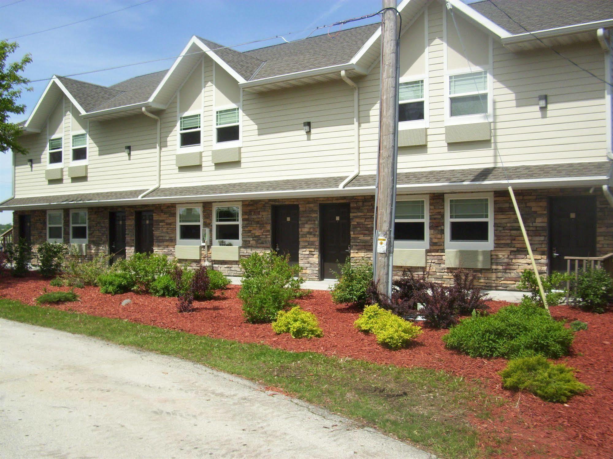 Price Pointe Inn Waukesha Exterior foto
